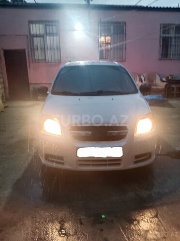 Chevrolet Aveo-4