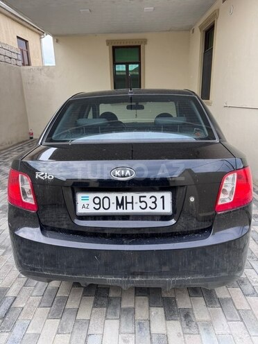 Kia Rio-2