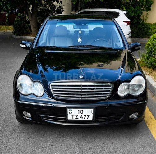 Mercedes C 320-1