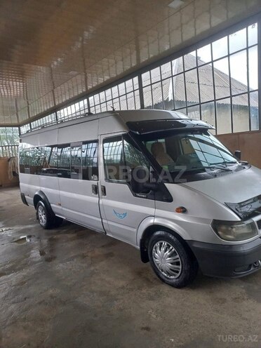 Ford Transit-2