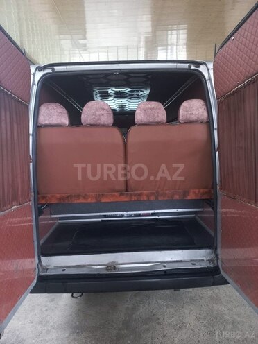 Ford Transit-7