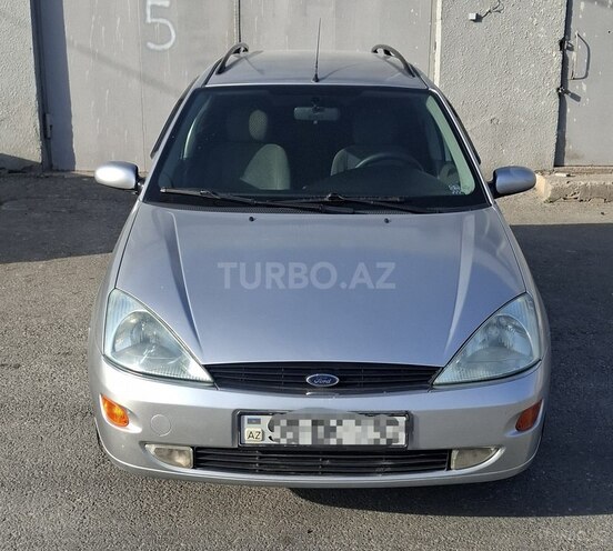 Ford Focus-1