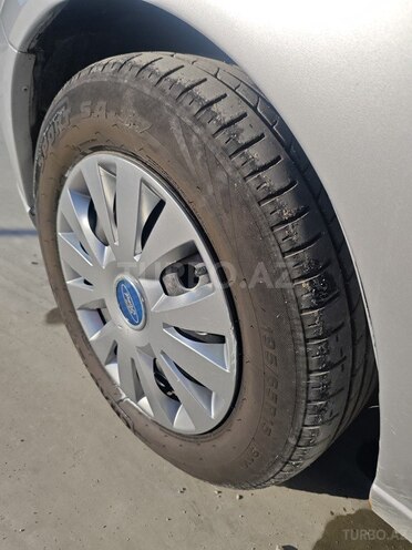 Ford Focus-9