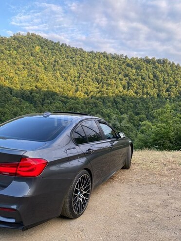 BMW 330-9