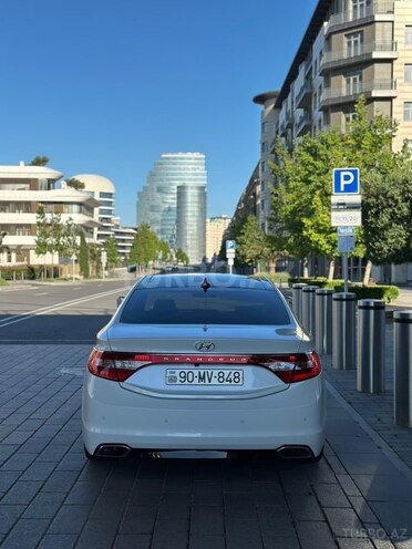 Hyundai Grandeur-5