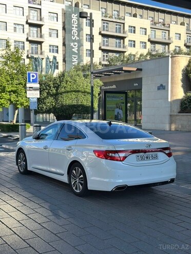 Hyundai Grandeur-4