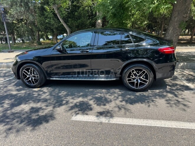 Mercedes GLC 300 4MATIC Coupe-14
