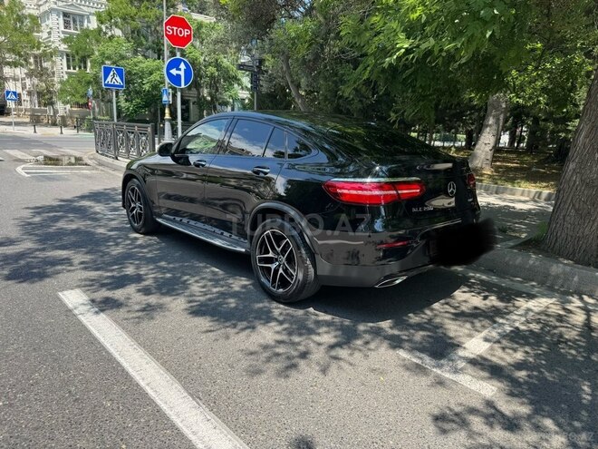 Mercedes GLC 300 4MATIC Coupe-13