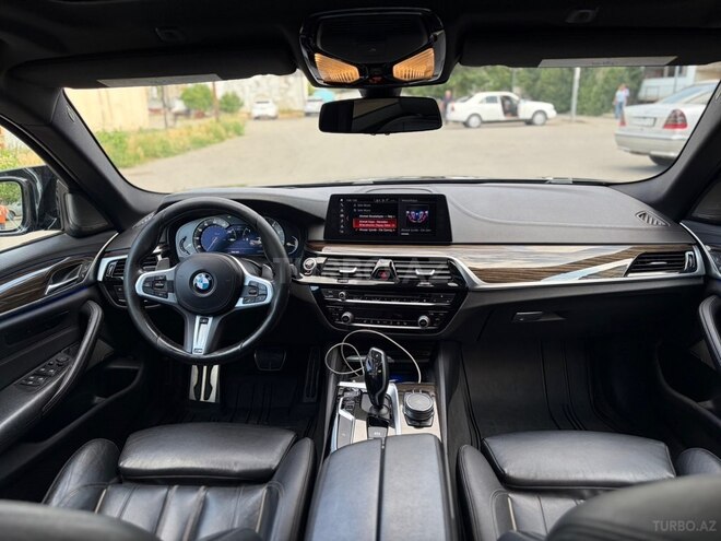 BMW 530-8