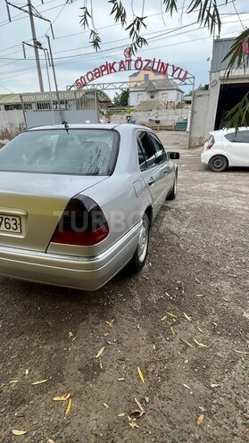 Mercedes C 180-5