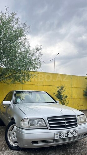 Mercedes C 180-7