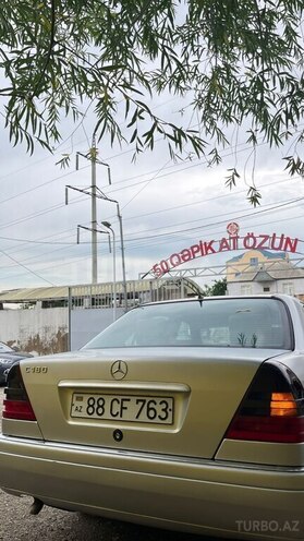 Mercedes C 180-10