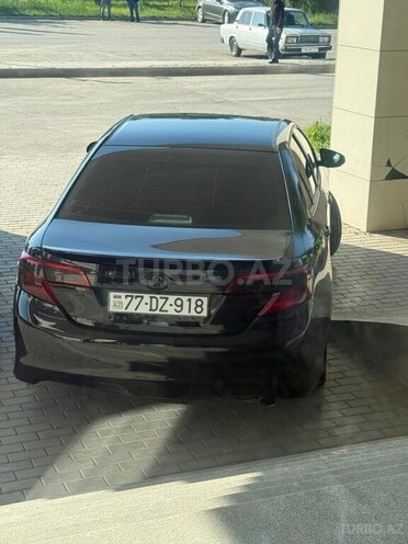 Toyota Camry-3