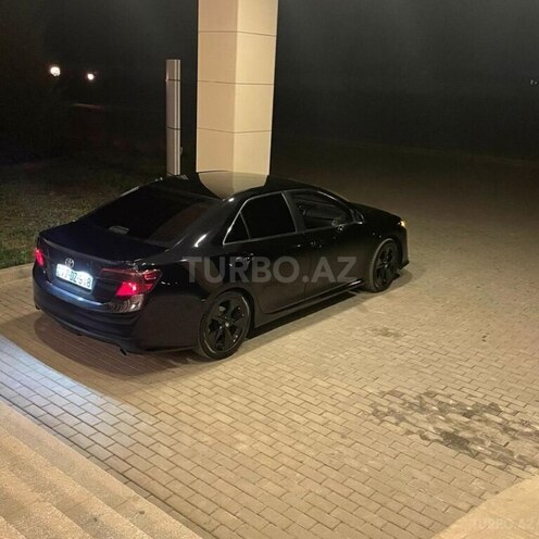 Toyota Camry-4