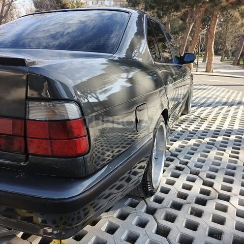 BMW 520-4