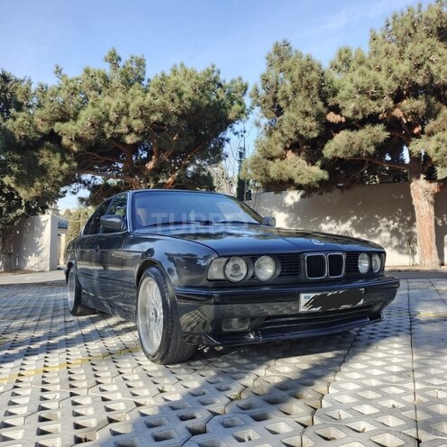 BMW 520-1