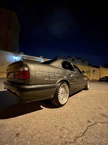 BMW 520-7