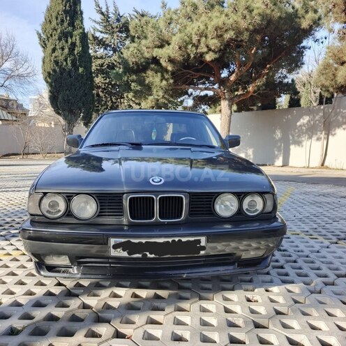BMW 520-2