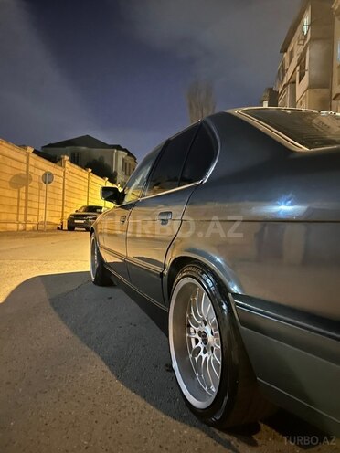 BMW 520-8