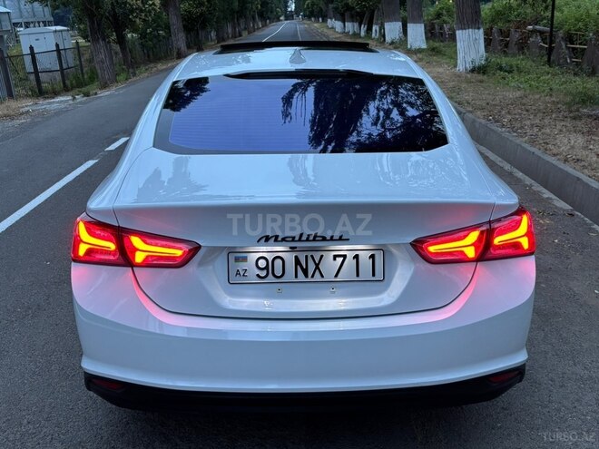 Chevrolet Malibu-5
