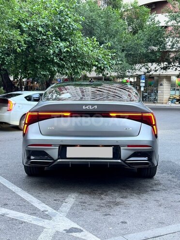Kia K5-7