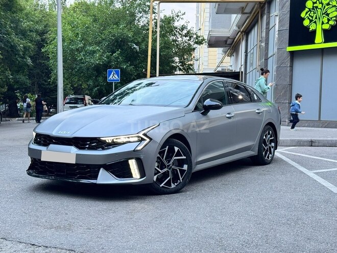 Kia K5-3