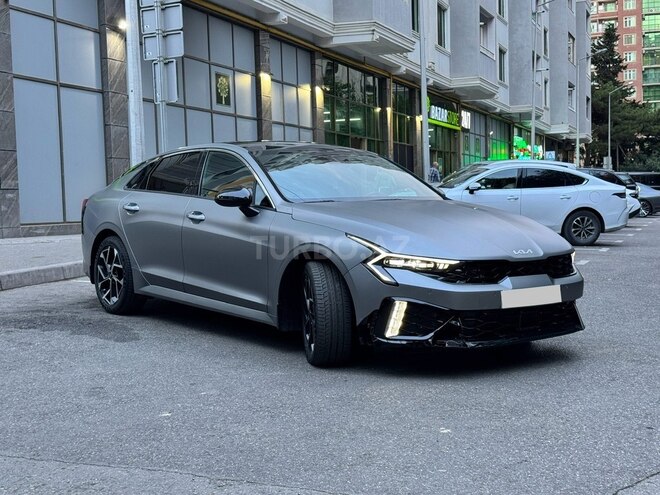 Kia K5-4