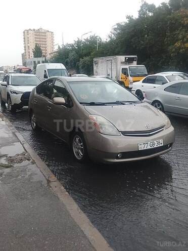 Toyota Prius-7