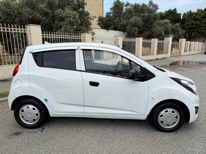 Chevrolet Spark-13