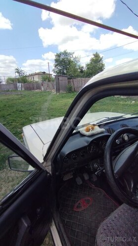 LADA (VAZ) 2106-7