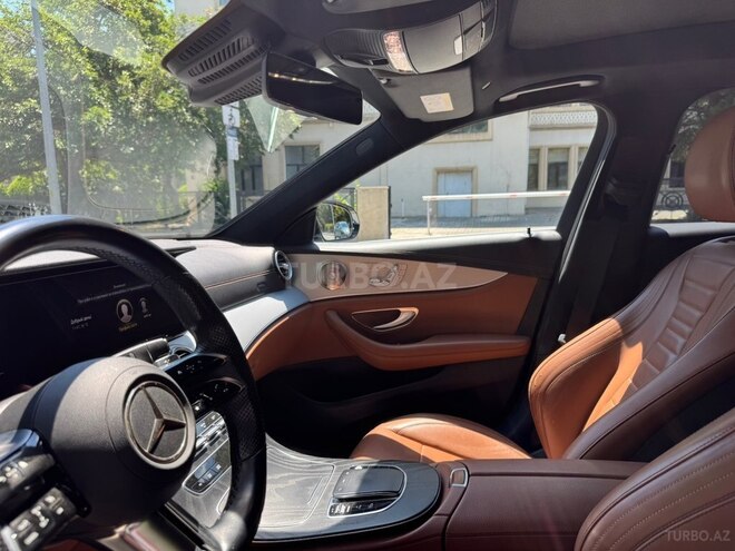 Mercedes E 300 e-6