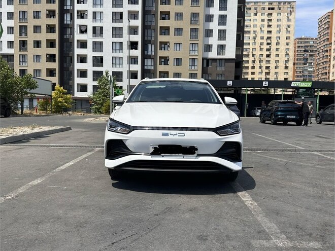 BYD e2-1