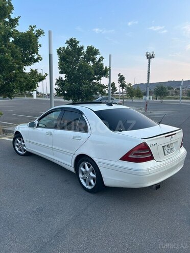 Mercedes C 240-6