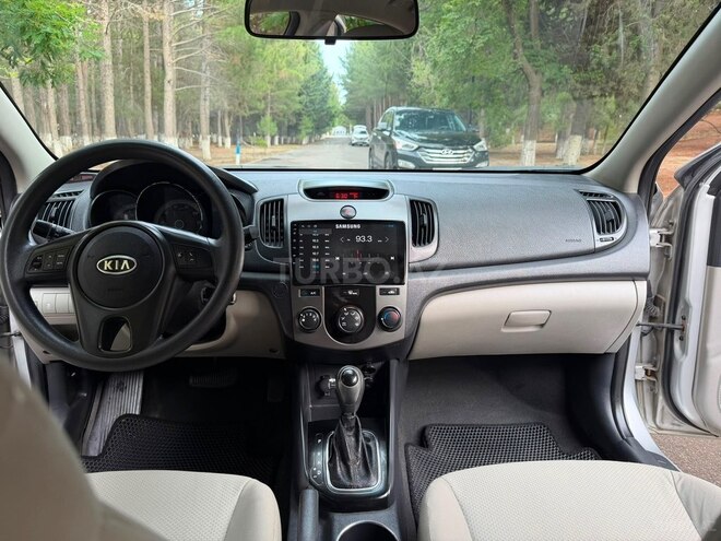 Kia Cerato-11