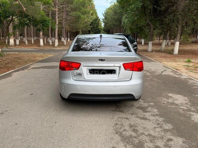 Kia Cerato-7