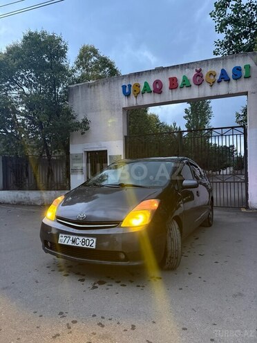Toyota Prius-3