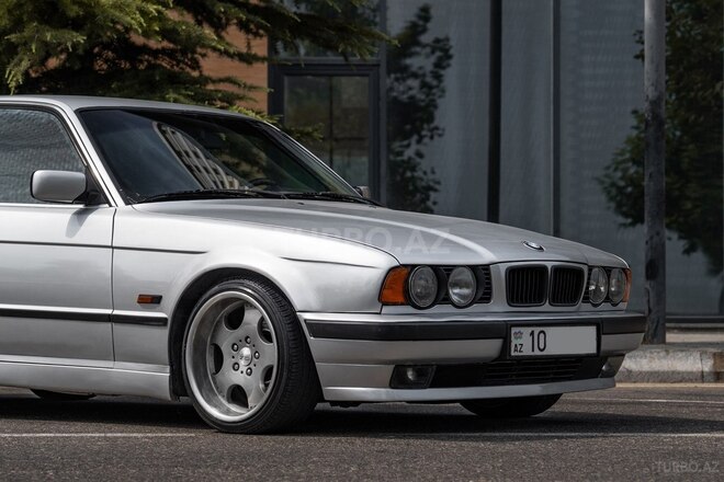 BMW 525-9