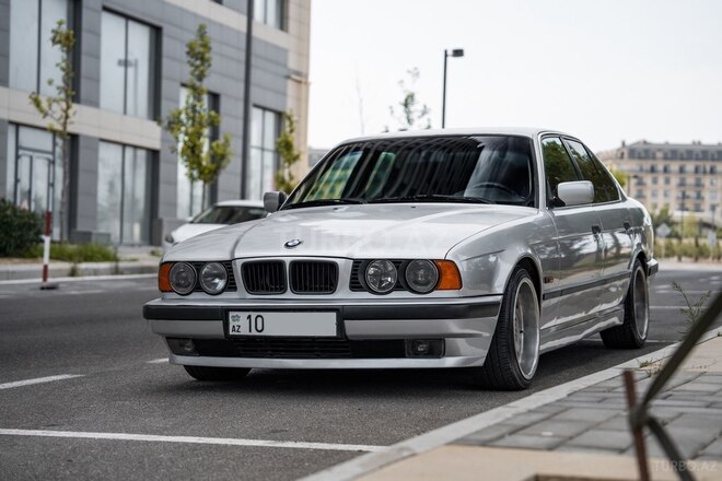 BMW 525-4