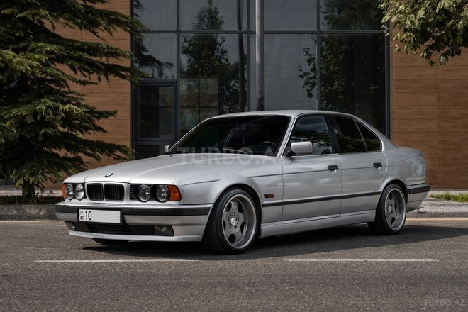 BMW 525-2