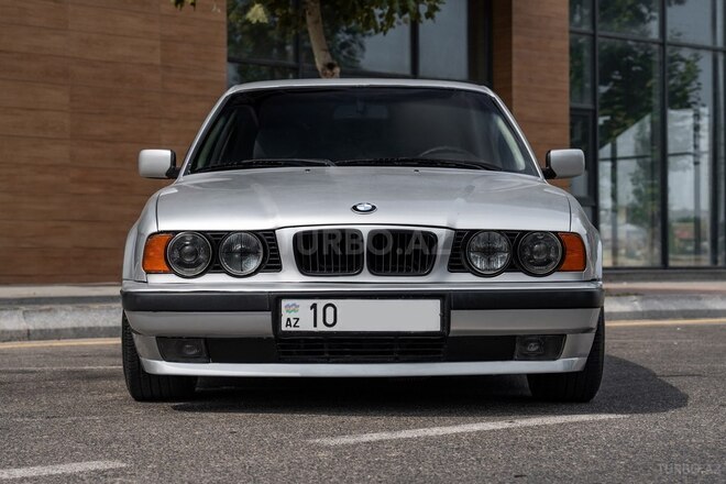 BMW 525-1