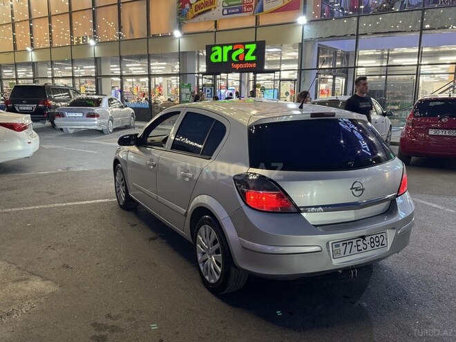 Opel Astra-2