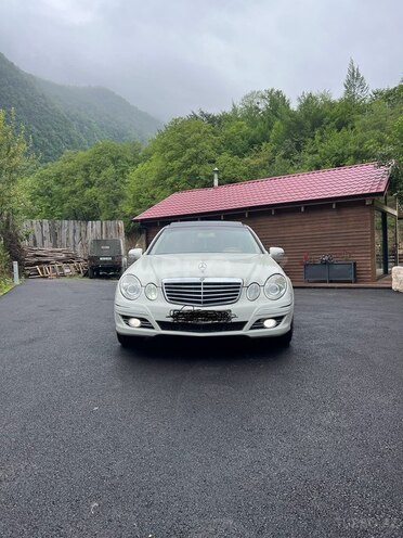 Mercedes E 350 4MATIC-1