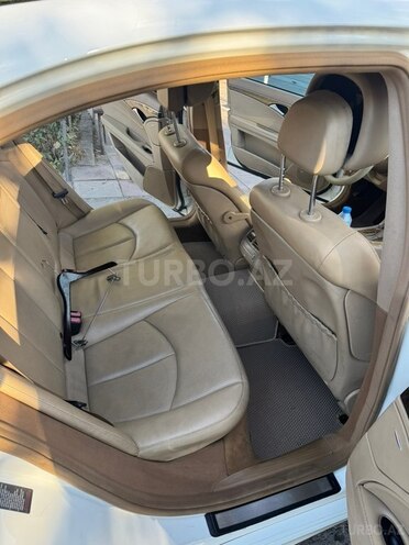 Mercedes E 350 4MATIC-7