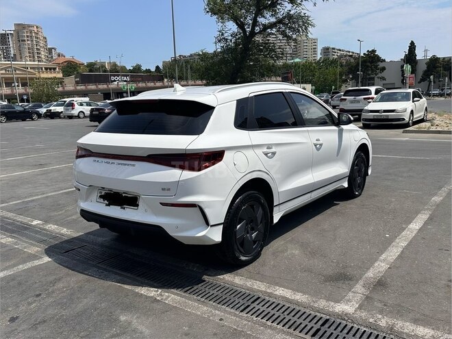 BYD e2-10