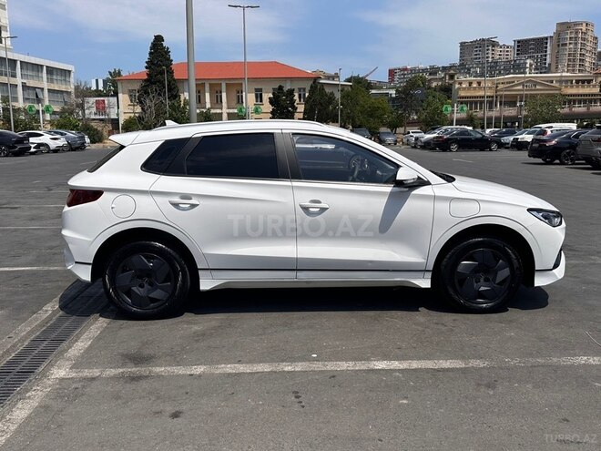 BYD e2-5