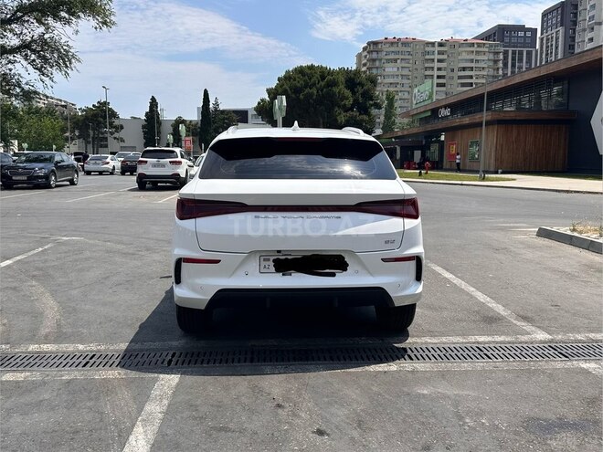 BYD e2-13