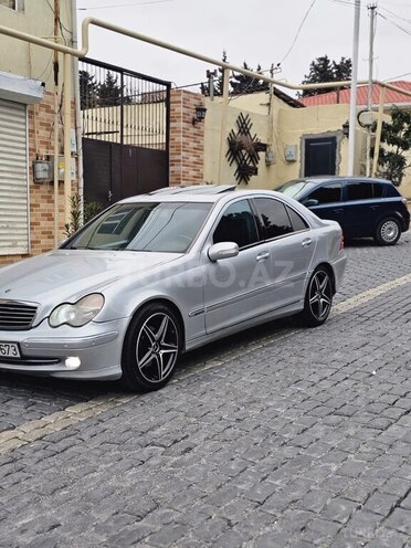 Mercedes C 320-8