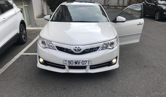 Toyota Camry-1