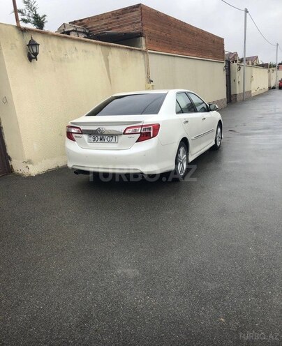 Toyota Camry-3
