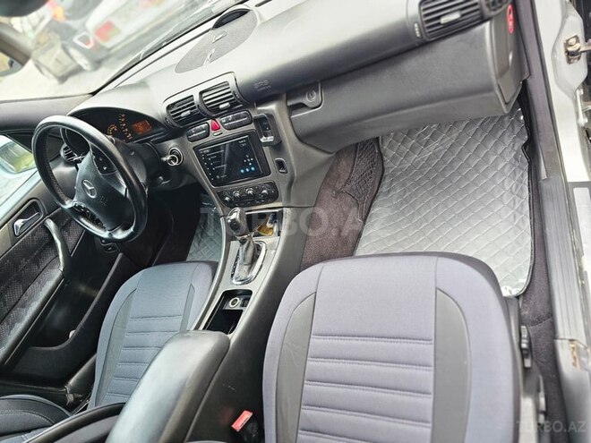 Mercedes C 320-6
